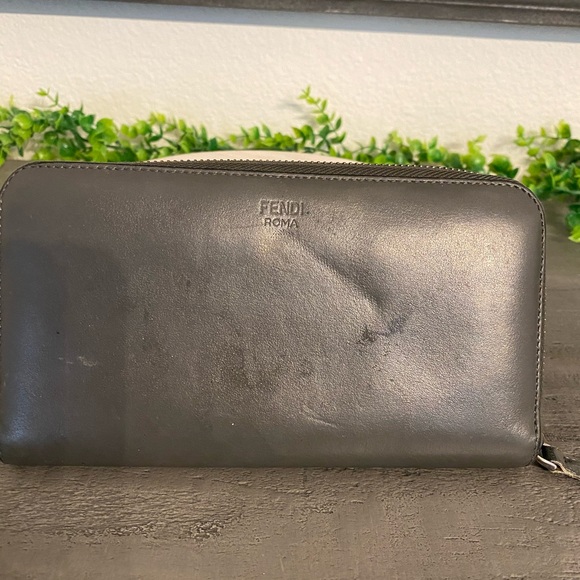 Fendi Monsters Motif Wallet - Picture 3 of 10